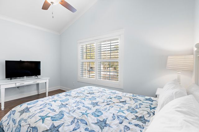 105 NW 29th Street, Oak Island, NC 28465