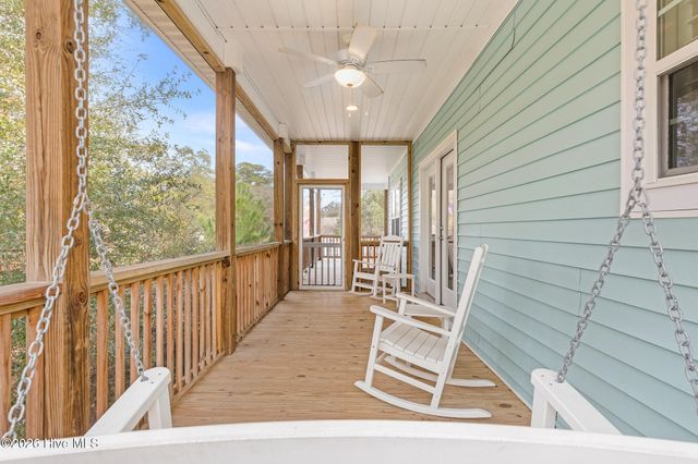 105 NW 29th Street, Oak Island, NC 28465