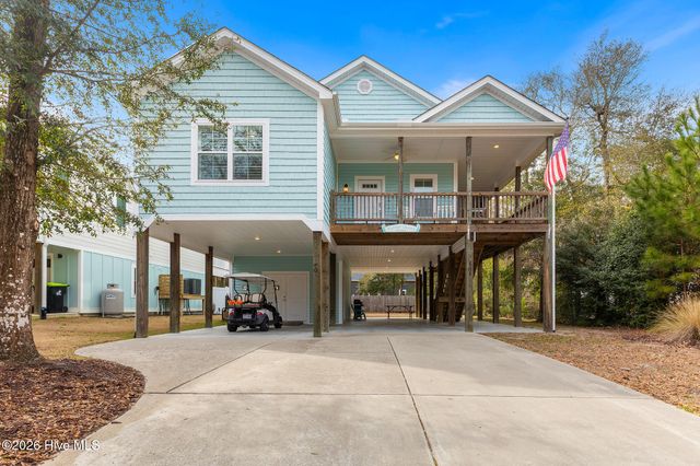 105 NW 29th Street, Oak Island, NC 28465