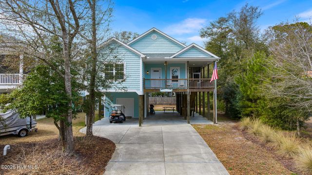 105 NW 29th Street, Oak Island, NC 28465