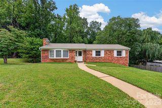 7 Mountainbrook Road, Asheville, NC 28805