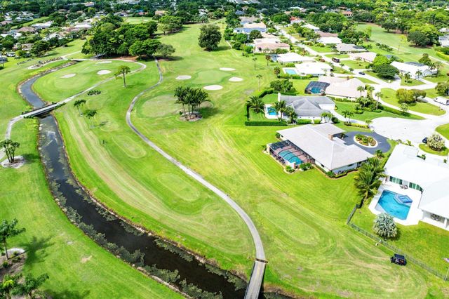 427 Glenbrook Drive, Atlantis, FL 33462