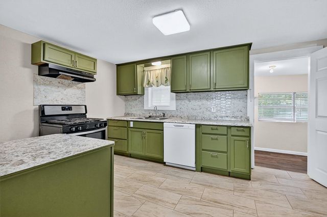 419 S Willow Street, Sherman, TX 75090