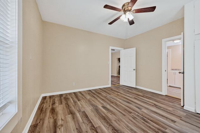 419 S Willow Street, Sherman, TX 75090