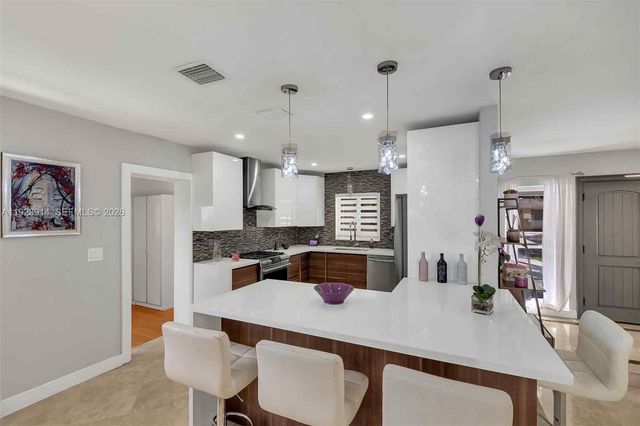 461 NE 115th Street, Miami, FL 33161