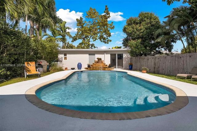 461 NE 115th Street, Miami, FL 33161