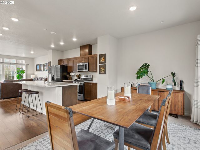 11372 Sw MONT BLANC St, Wilsonville, OR 97070