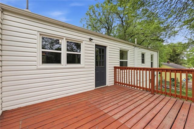 11306 E 49th Street, Kansas City, MO 64133