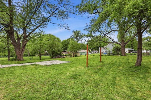 11306 E 49th Street, Kansas City, MO 64133