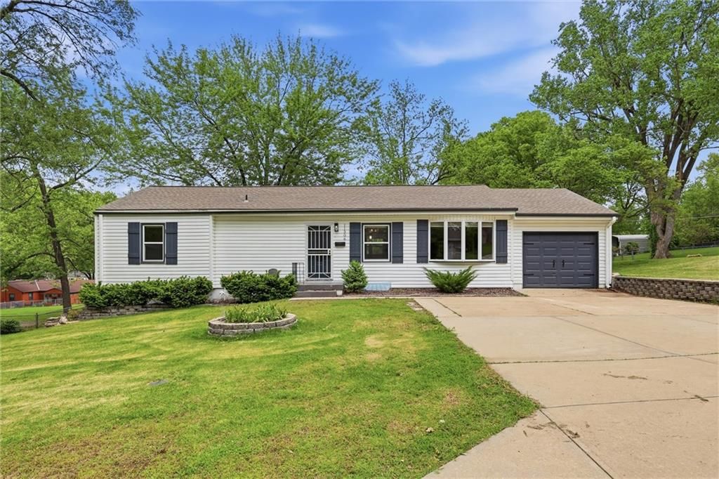 11306 E 49th Street, Kansas City, MO 64133