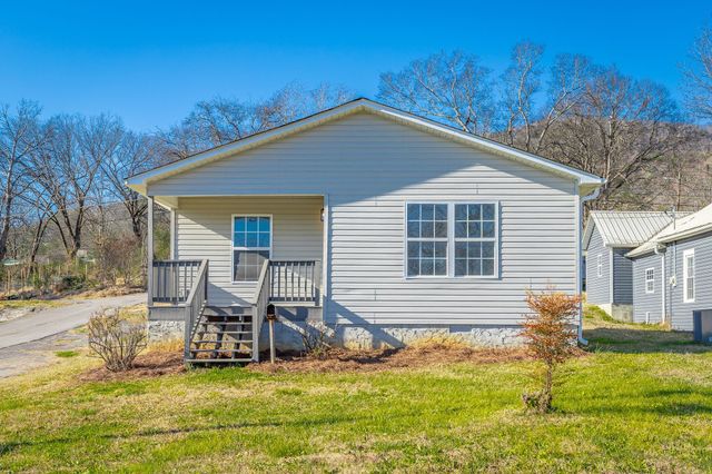 1318 S Cedar Ave, South Pittsburg, TN 37380