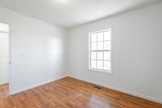 1318 S Cedar Ave, South Pittsburg, TN 37380