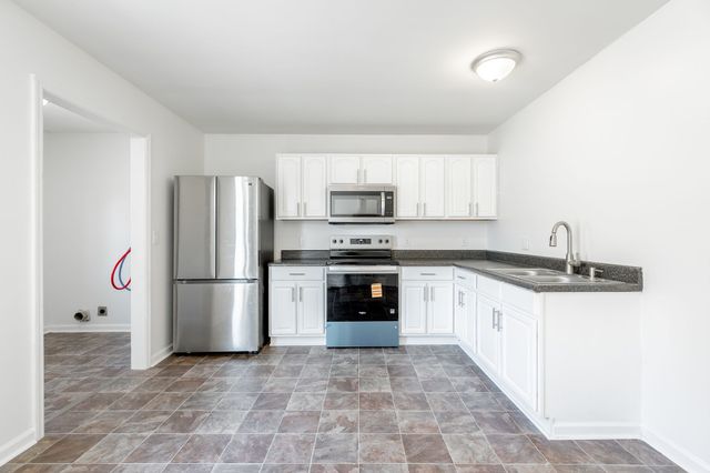 1318 S Cedar Ave, South Pittsburg, TN 37380