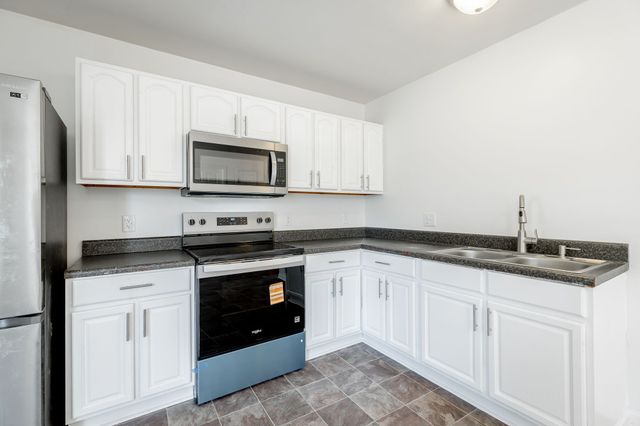 1318 S Cedar Ave, South Pittsburg, TN 37380