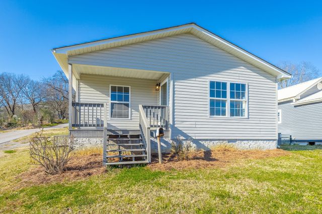 1318 S Cedar Ave, South Pittsburg, TN 37380