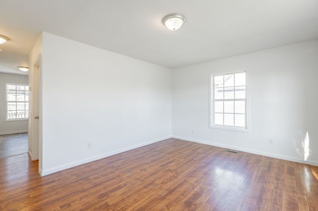 1318 S Cedar Ave, South Pittsburg, TN 37380