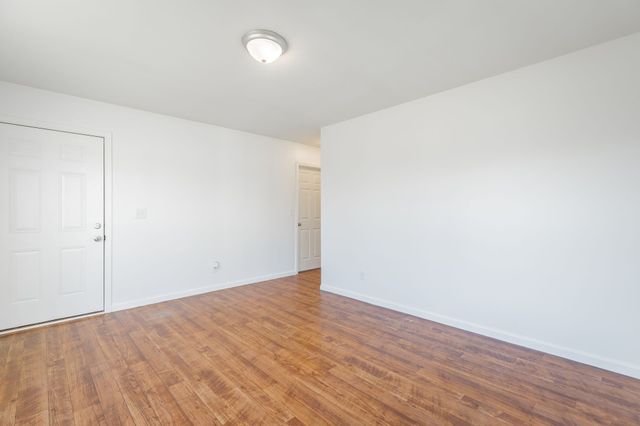 1318 S Cedar Ave, South Pittsburg, TN 37380