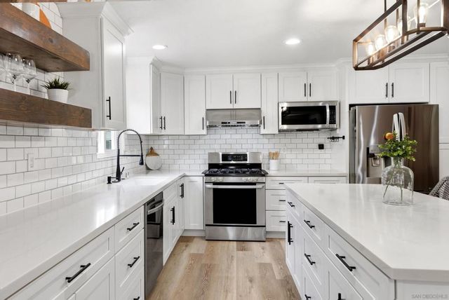 11366 Camarosa circle, San Diego, CA 92126