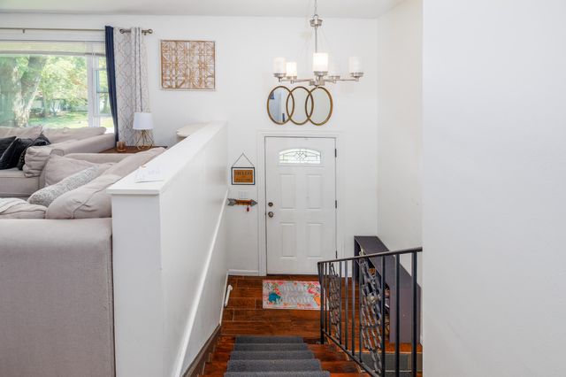 4289 Park Place, Crown Point, IN 46307