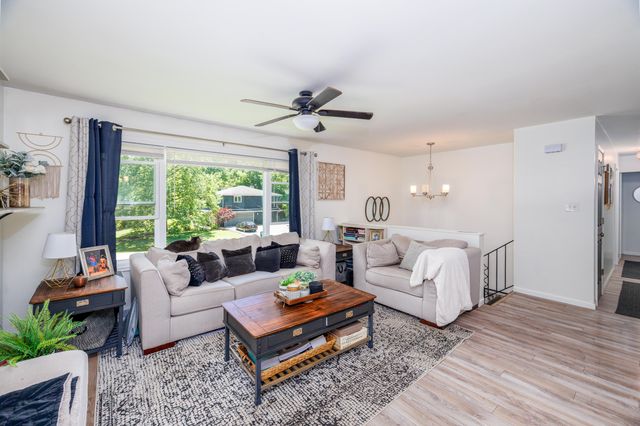 4289 Park Place, Crown Point, IN 46307