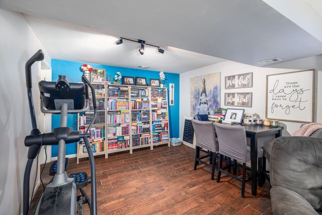 4289 Park Place, Crown Point, IN 46307