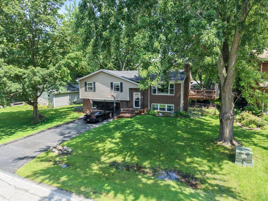 4289 Park Place, Crown Point, IN 46307