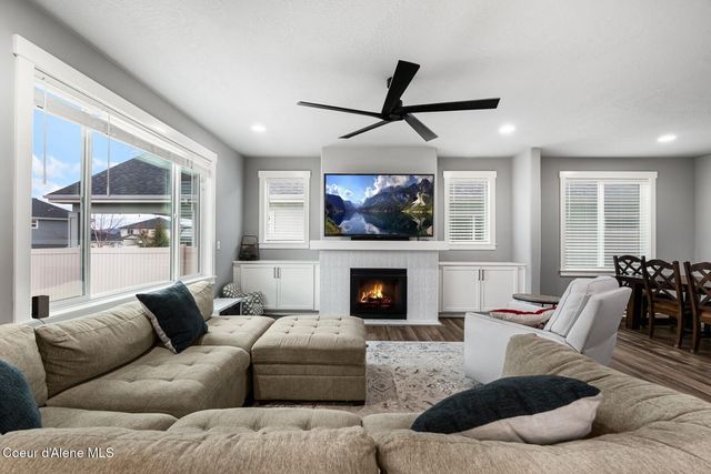 3752 N Shelburne Lp, Post Falls, ID 83854