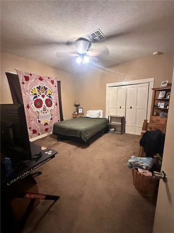 629 W Yoakum Ave, Kingsville, TX 78363