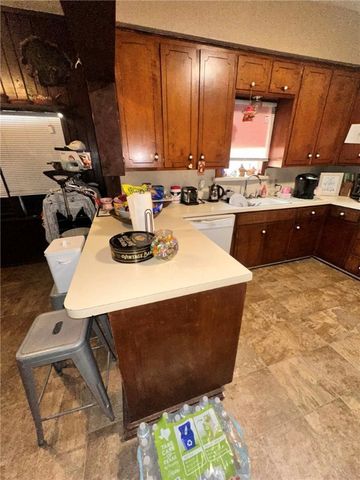 629 W Yoakum Ave, Kingsville, TX 78363