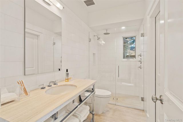 8 Serenite Lane, Muttontown, NY 11791