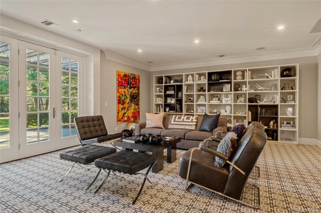 8 Serenite Lane, Muttontown, NY 11791