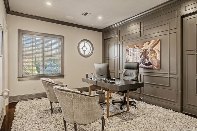 8 Serenite Lane, Muttontown, NY 11791