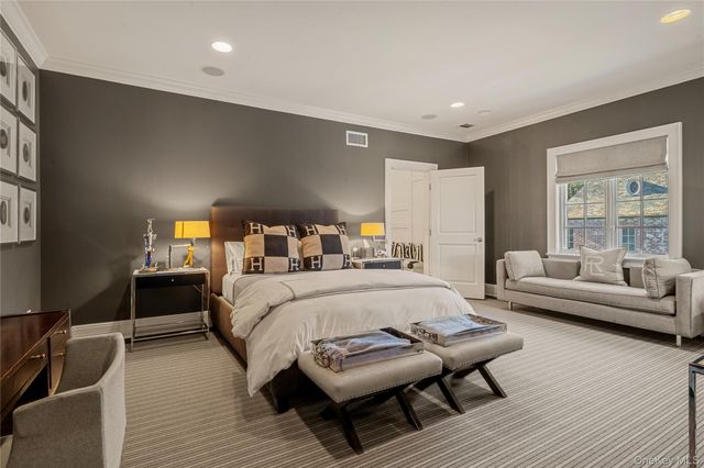 8 Serenite Lane, Muttontown, NY 11791