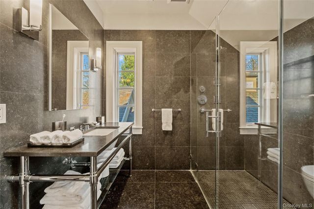 8 Serenite Lane, Muttontown, NY 11791