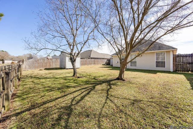 26565 Parkwood Dr, Denham Springs, LA 70726