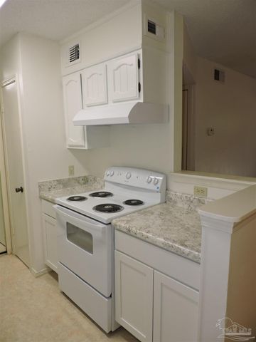 2299 Scenic Hwy P2, Pensacola, FL 32503