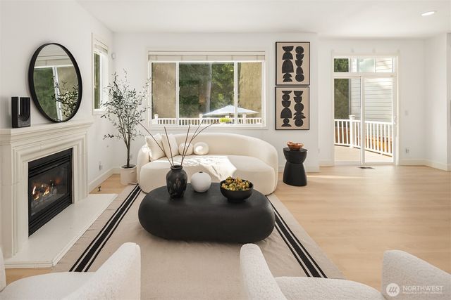 16255 SE 66th St, Bellevue, WA 98006