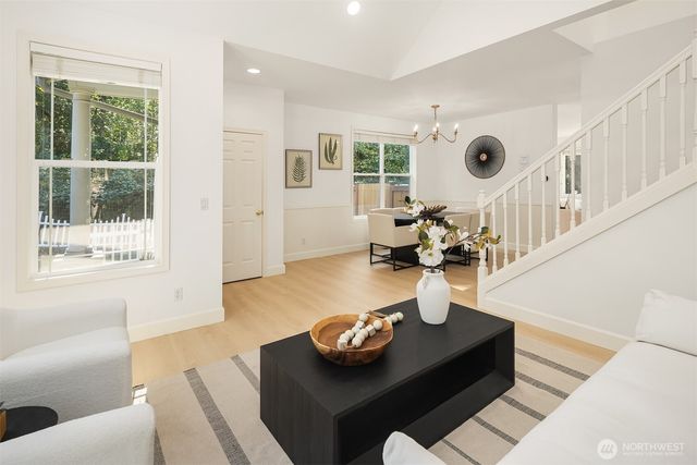 16255 SE 66th St, Bellevue, WA 98006