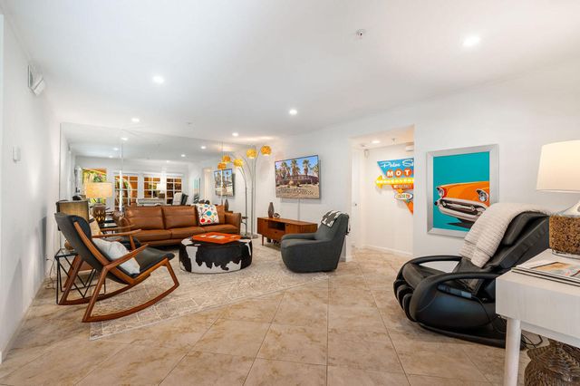 500 E Amado Road 106, Palm Springs, CA 92262