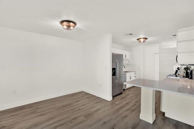 4510 NE HELENA STREET NE, St Petersburg, FL 33703