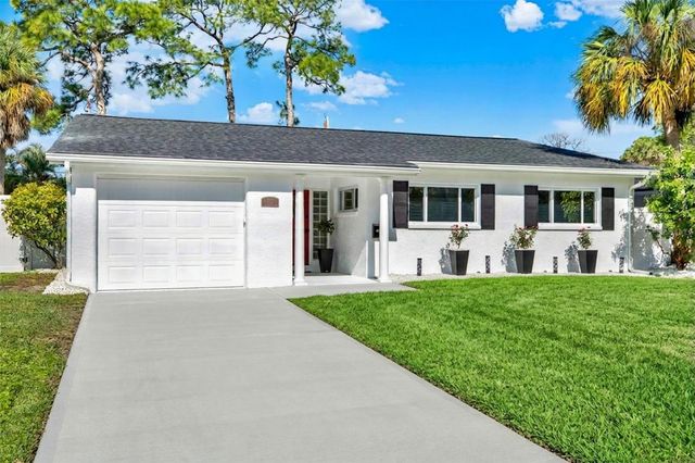 4510 NE HELENA STREET NE, St Petersburg, FL 33703