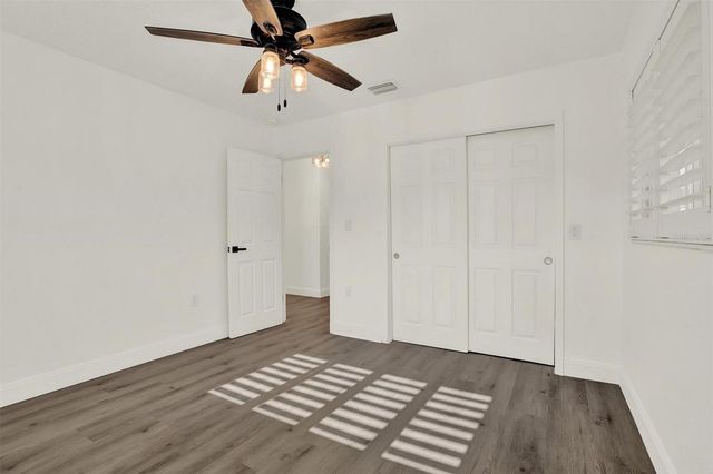 4510 NE HELENA STREET NE, St Petersburg, FL 33703