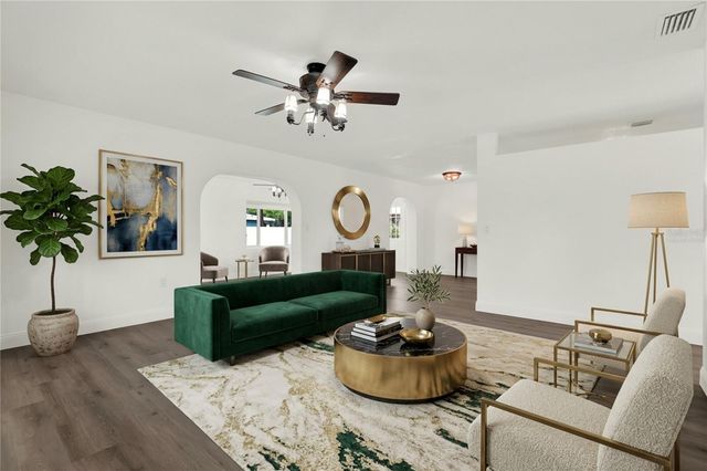 4510 NE HELENA STREET NE, St Petersburg, FL 33703