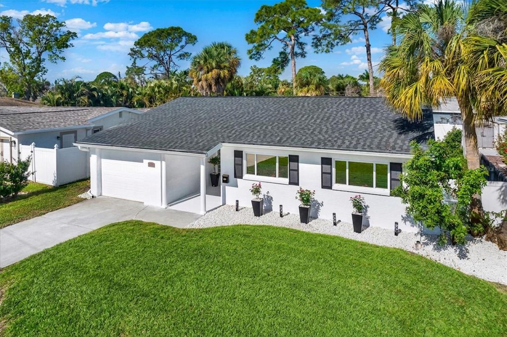 4510 NE HELENA STREET NE, St Petersburg, FL 33703