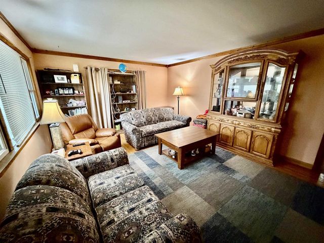 265 E Memorial Drive, Janesville, WI 53545