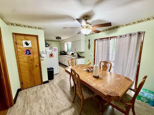 265 E Memorial Drive, Janesville, WI 53545