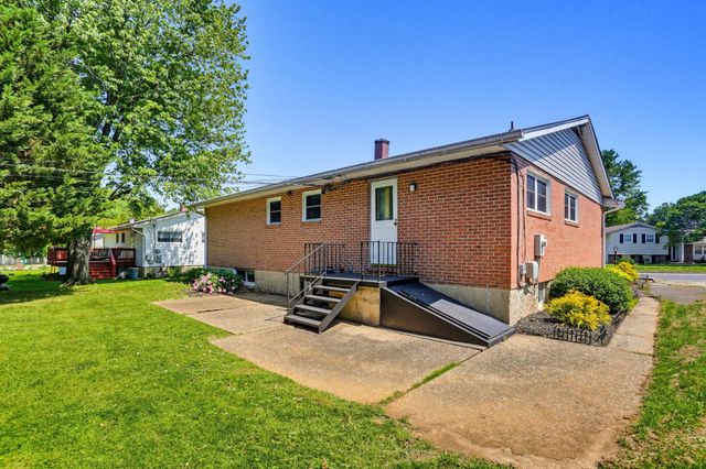 8145 SCOTTS LEVEL RD, Pikesville, MD 21208