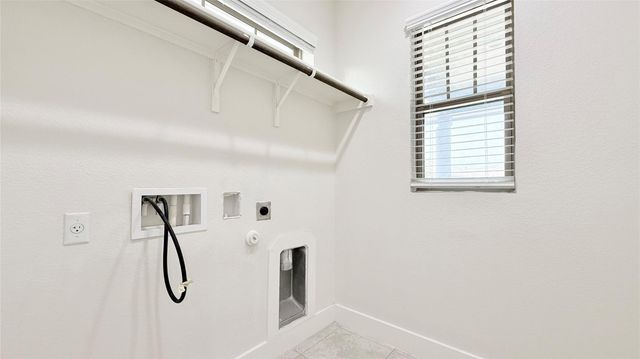 600 Golden Glory RD, Leander, TX 78641