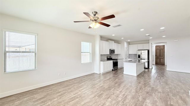 600 Golden Glory RD, Leander, TX 78641