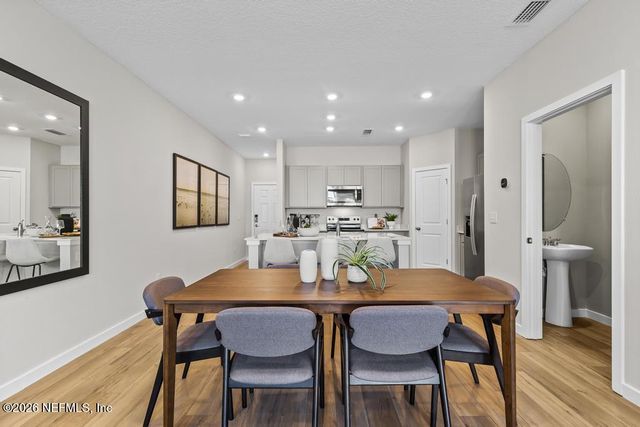 162 BRAZIL NUT Circle, Jacksonville, FL 32218